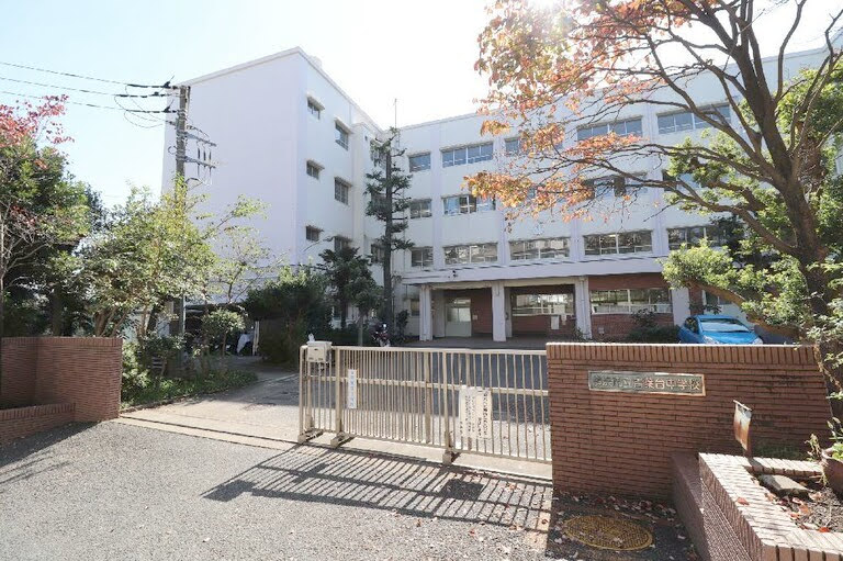青葉台中学校の写真