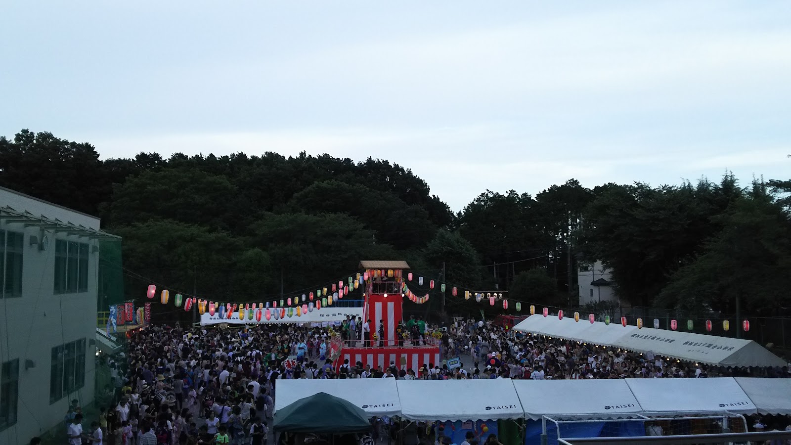 青葉台小学校の写真