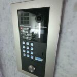 (玄関)